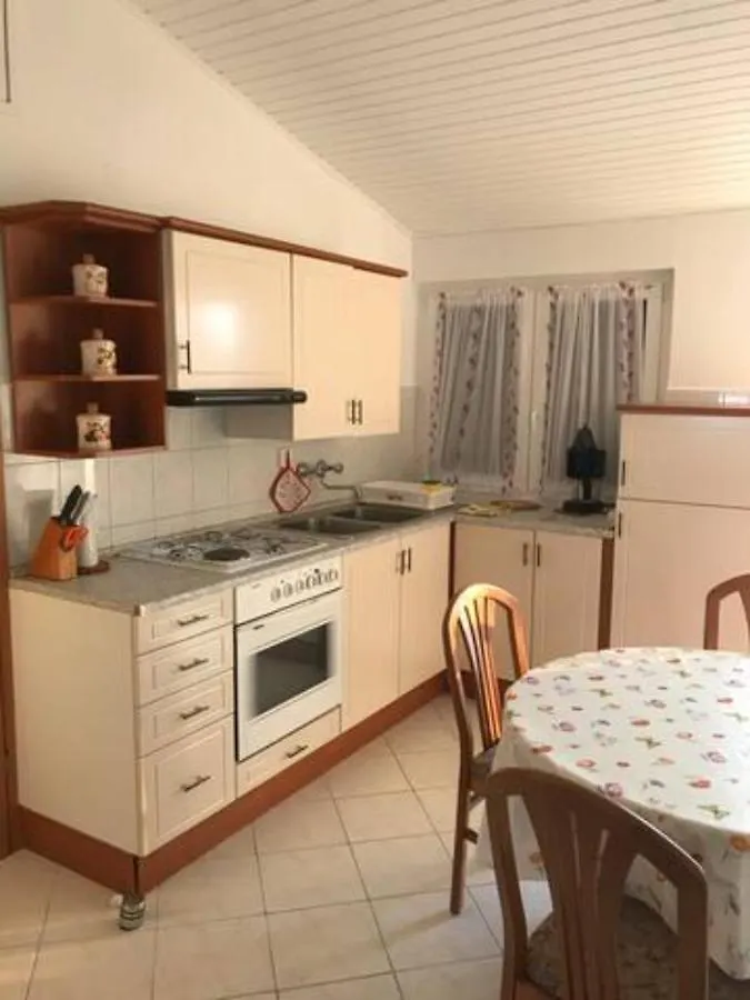 App Anita Apartment Premantura